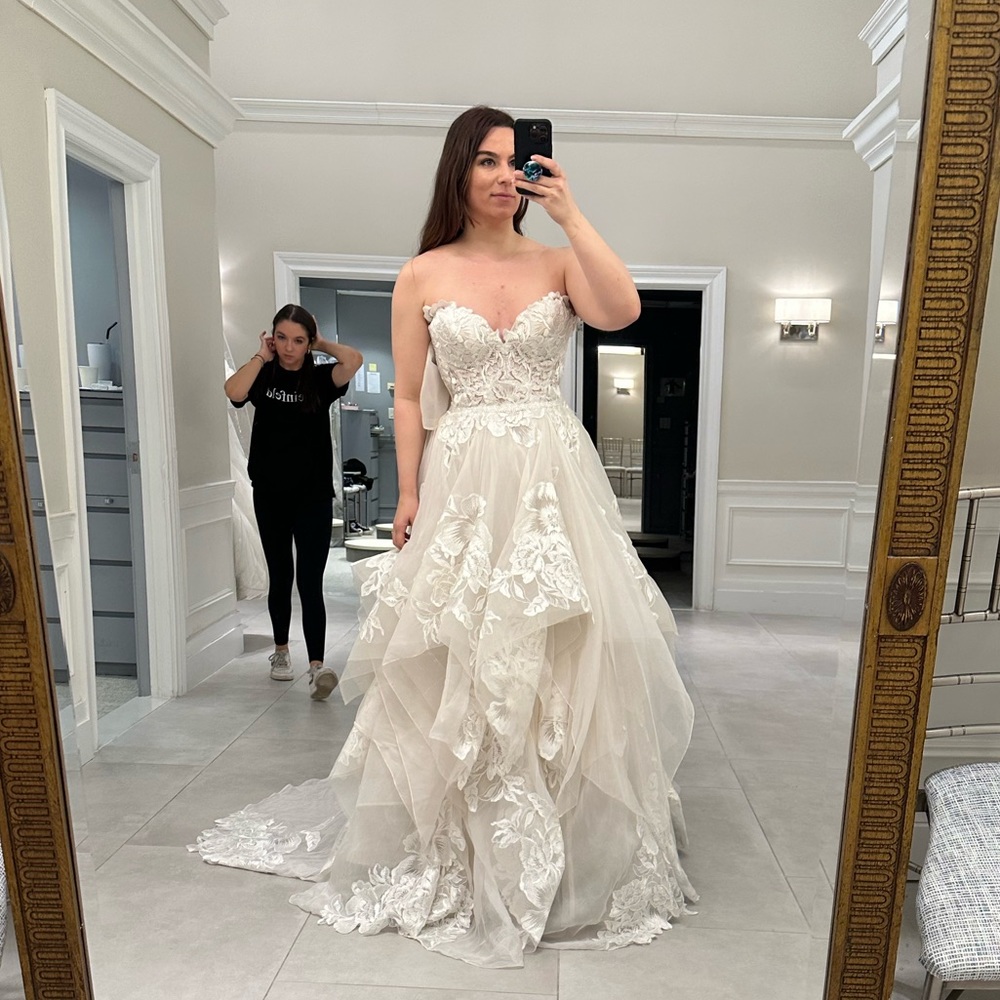 Pnina Tornai Wedding Dress (4810) Size 8